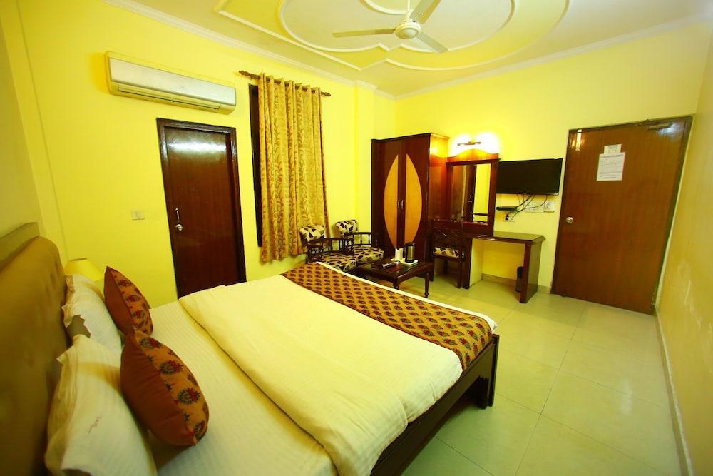 Treebo Paras International Delhi  Exterior photo