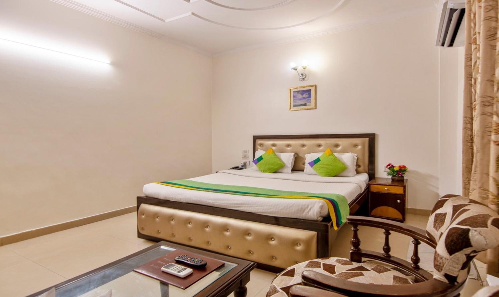 Treebo Paras International Delhi  Exterior photo