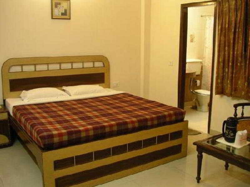 Treebo Paras International Delhi  Exterior photo