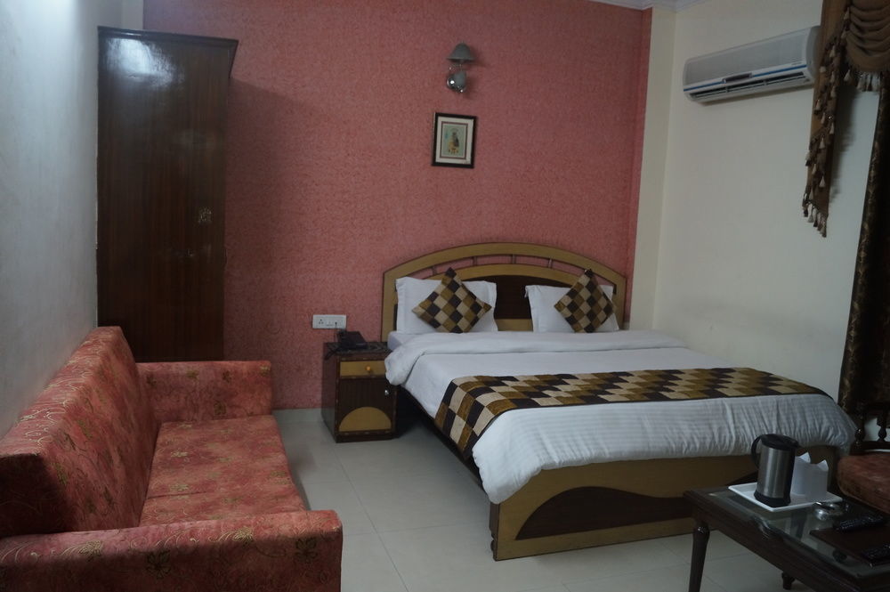 Treebo Paras International Delhi  Exterior photo