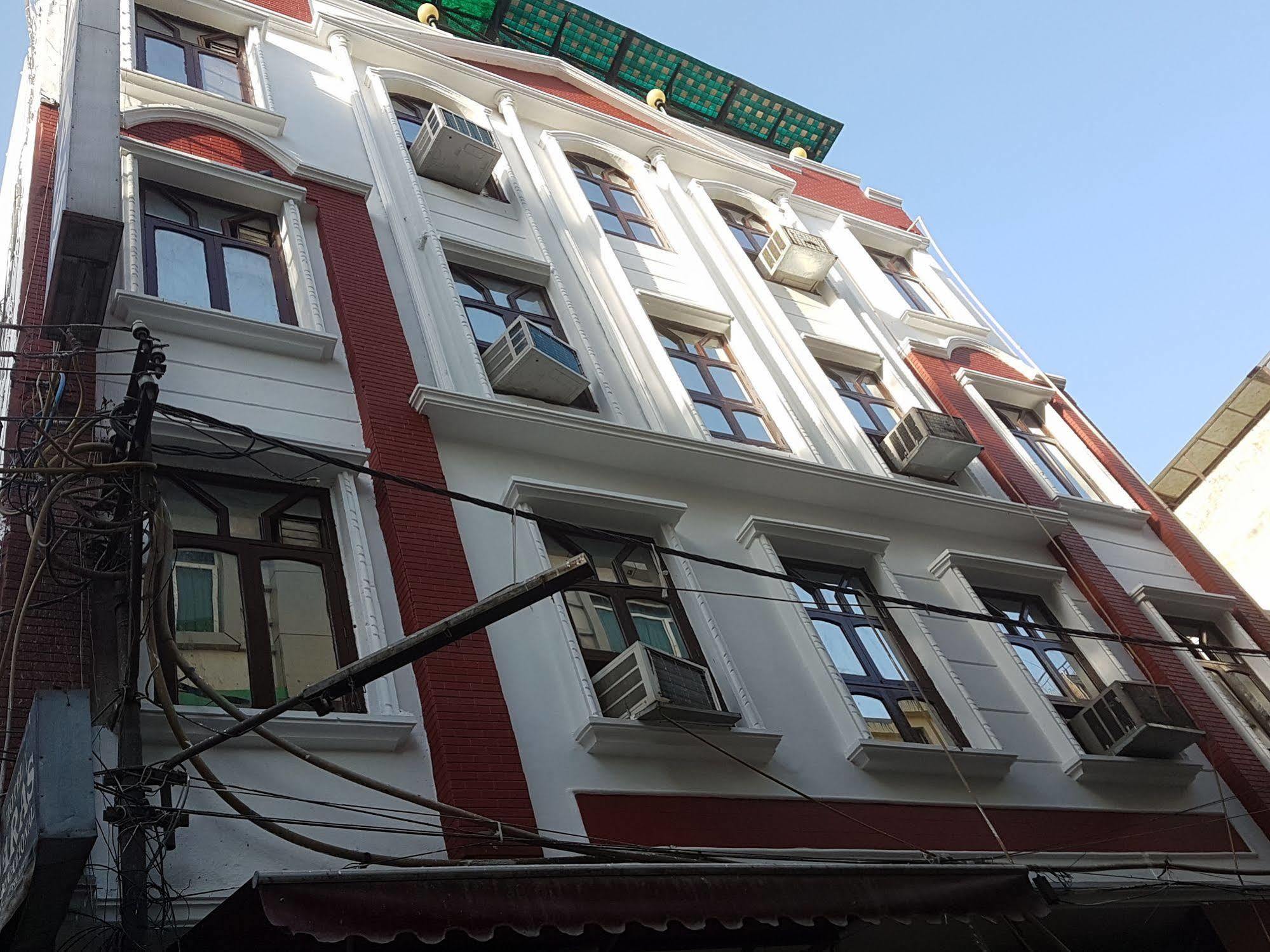 Treebo Paras International Delhi  Exterior photo