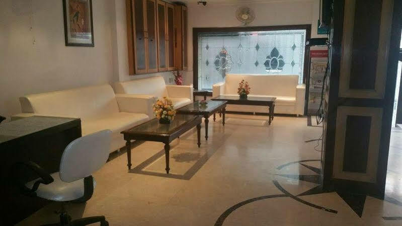 Treebo Paras International Delhi  Exterior photo